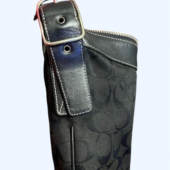 Coach - Picture 4 of 8